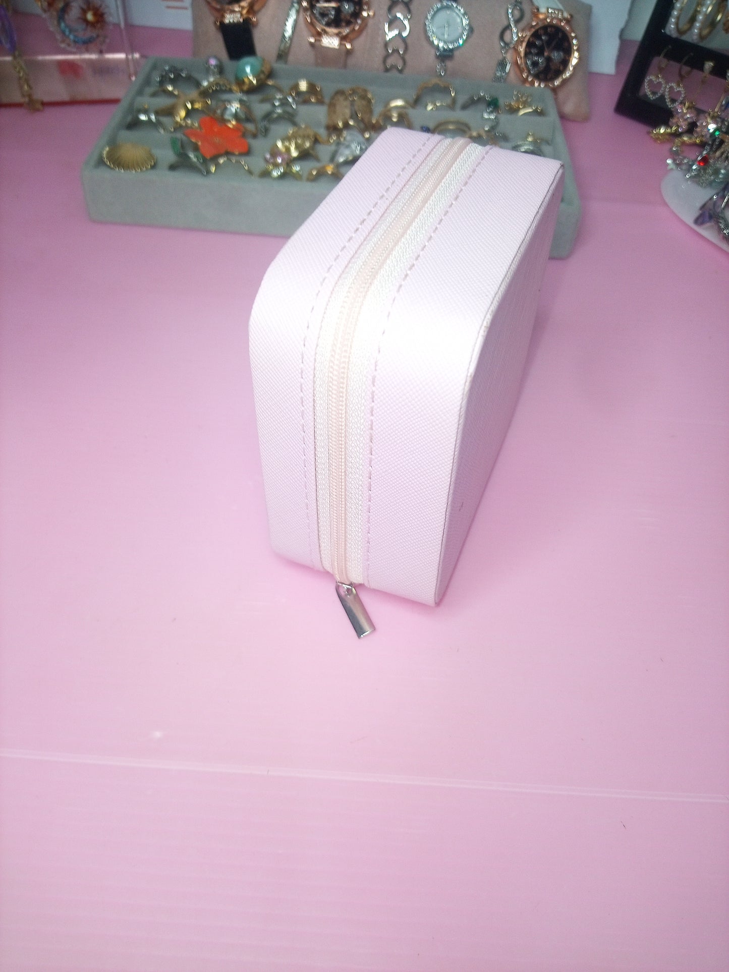 Mystery Jewelry Box - קופסת תכשיטים מסתורית